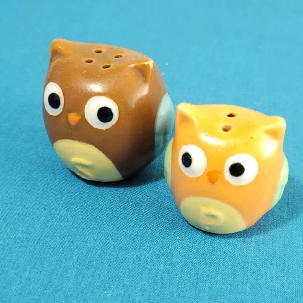 Vintage Mini Owl Salt and Pepper Shakers